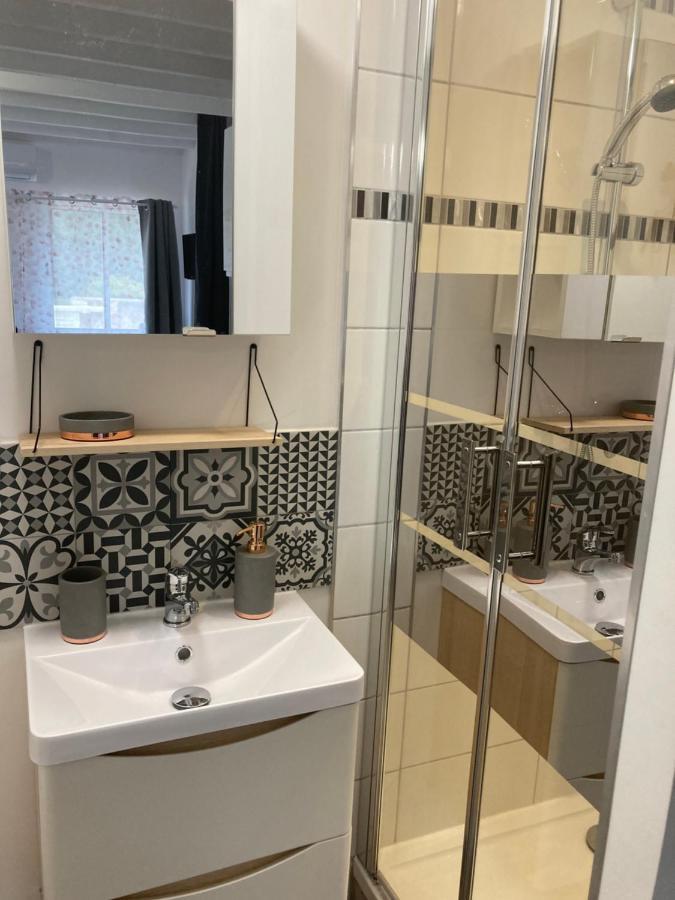 Appartement Au Havre De Paix à Garéoult Extérieur photo